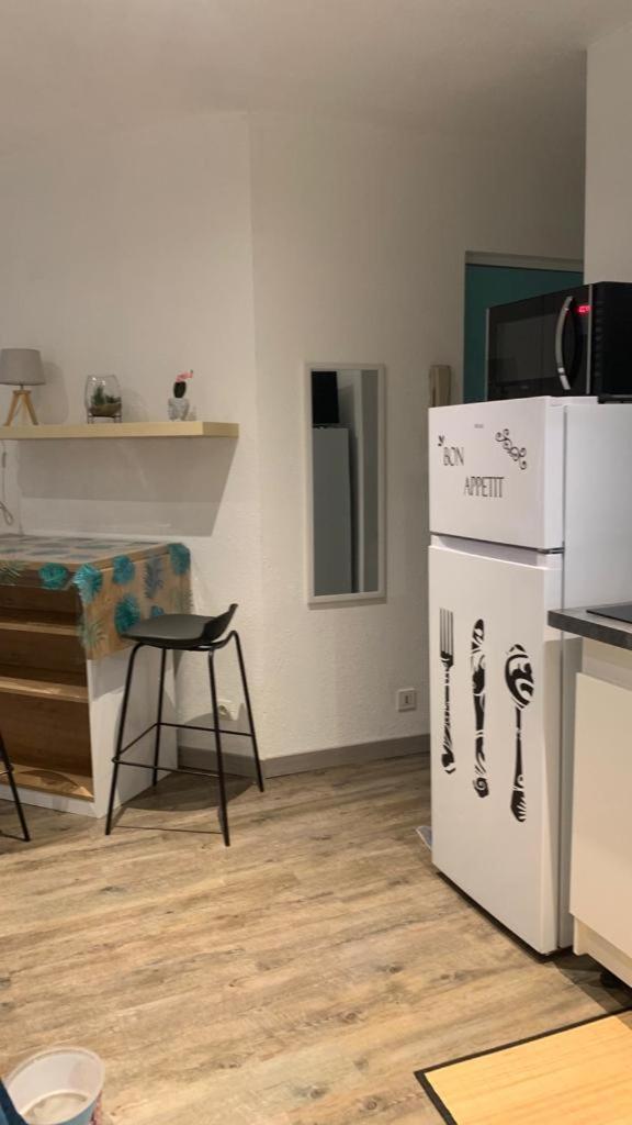Studio 24M2 Intra-Muros Avignon Buitenkant foto